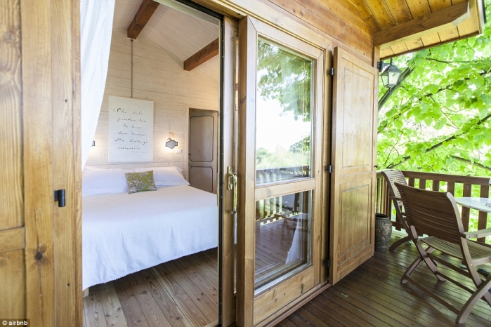 Superhost - Airbnb - trumpalaike butu nuoma - Italija - namelis medyje (1)