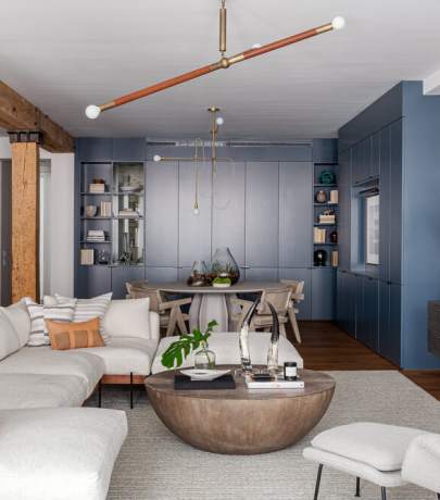 Jaukus loftas su boho, tribal stiliaus detalėmis
