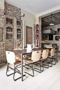 Antique apartment in Paris