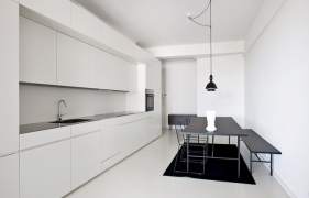 Virtuvės dizainas juoda - balta