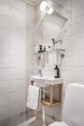 Small bathroom ideas