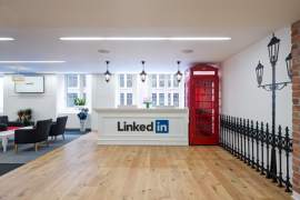 Facebook, Google, Linkedin, Pinterest ir kiti ofisai