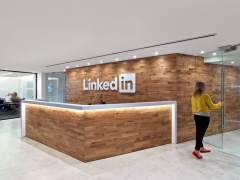 Facebook, Google, Linkedin, Pinterest ir kiti ofisai