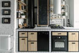 Non-standard kitchen interior