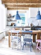 5 skirtingų kėdžių derinimo būdai. Mix&match principas.