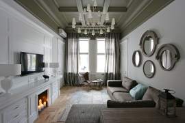 Wall behind the sofa. 8 decorating ideas.