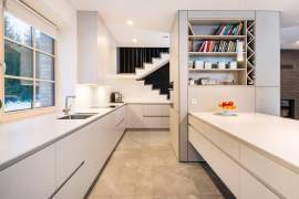 Compact HPL stalviršiai - ploni, tvirti ir atsparūs drėgmei