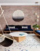 Jaukus loftas su boho, tribal stiliaus detalėmis