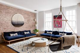 Jaukus loftas su boho, tribal stiliaus detalėmis