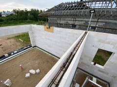 Monolitinis žiedas su U formos blokeliais, vieno aukšto namas