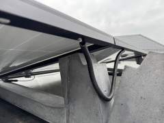Saulės elektrinė ant plokščio stogo