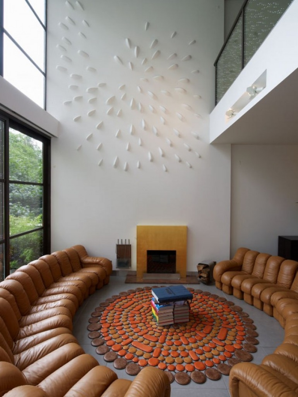 Apvali sofa