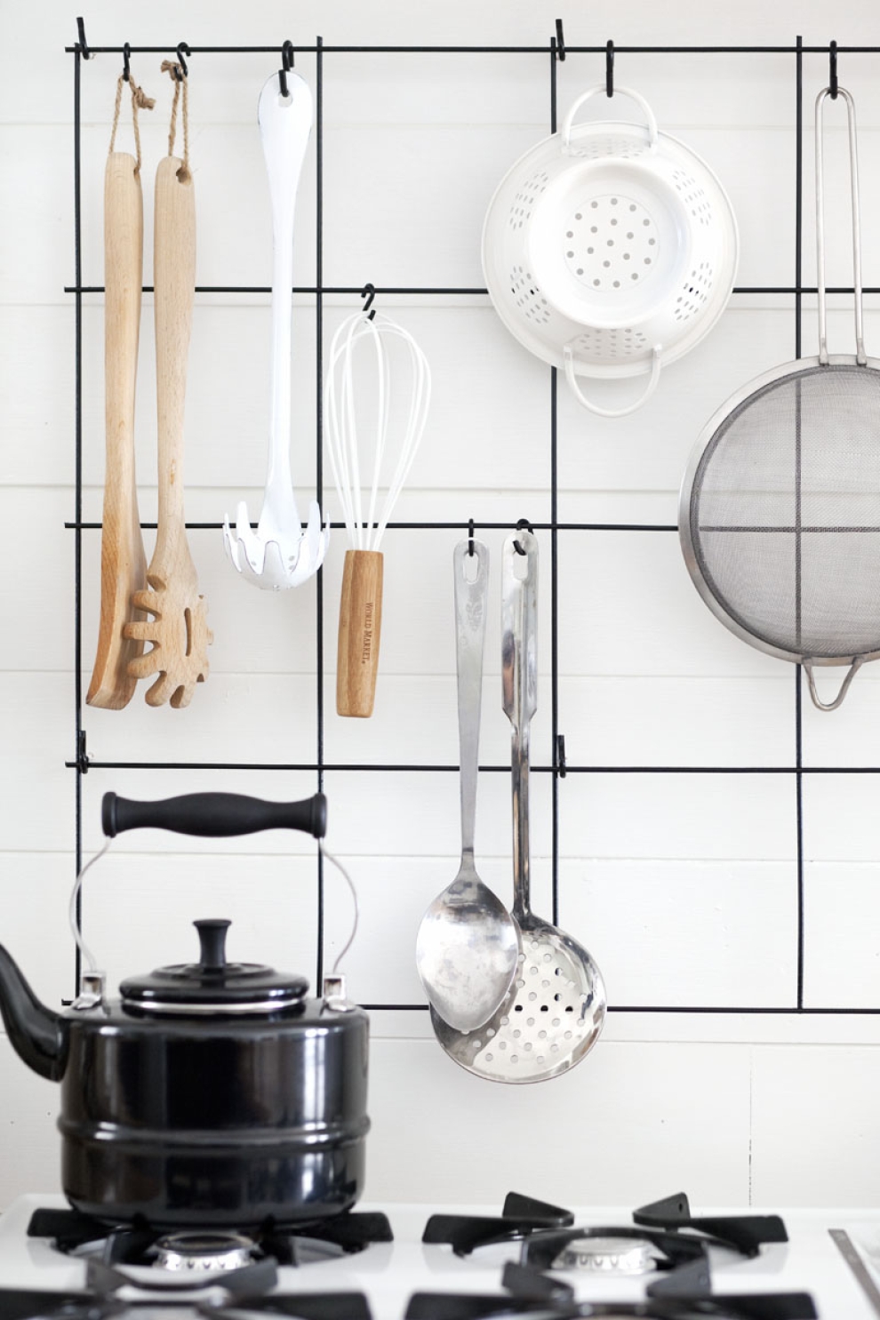 Mesh board kitchen