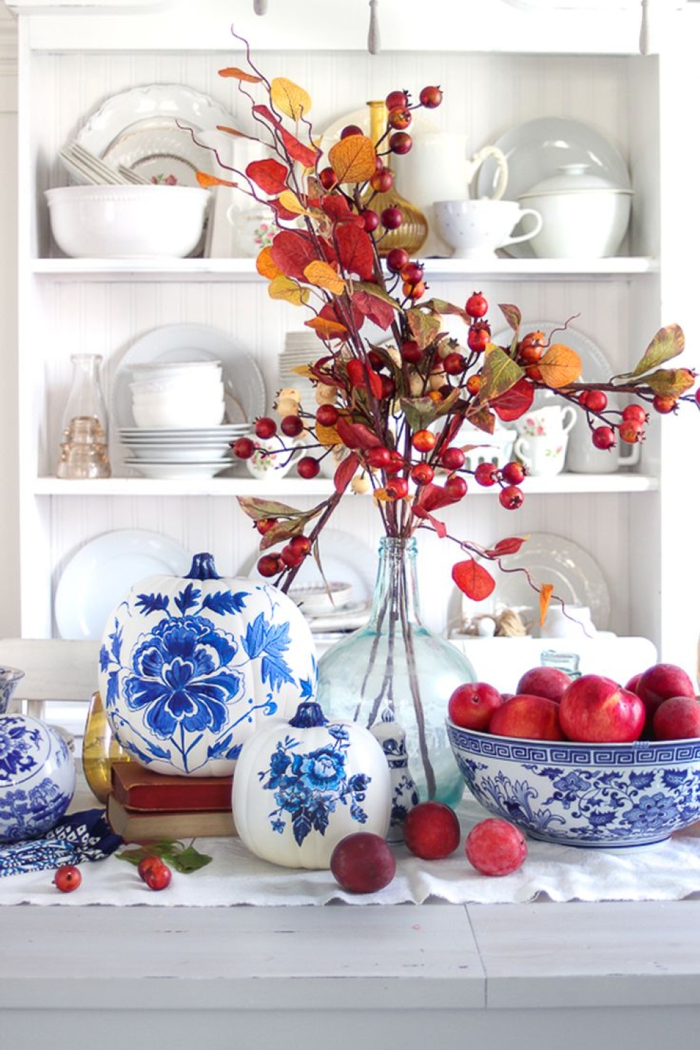 blue pumpins decor