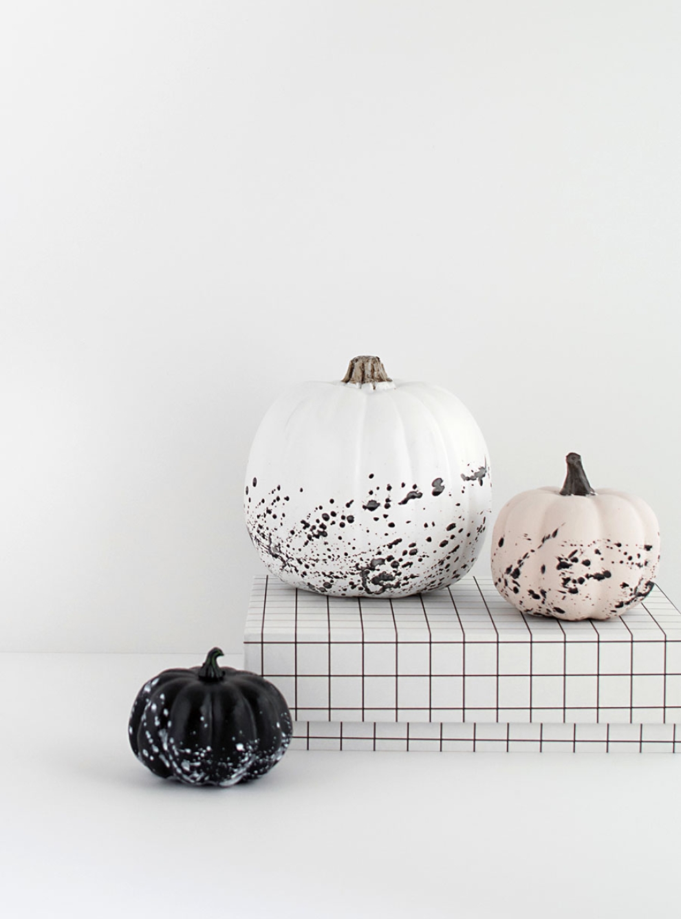 modern pumpkins decor