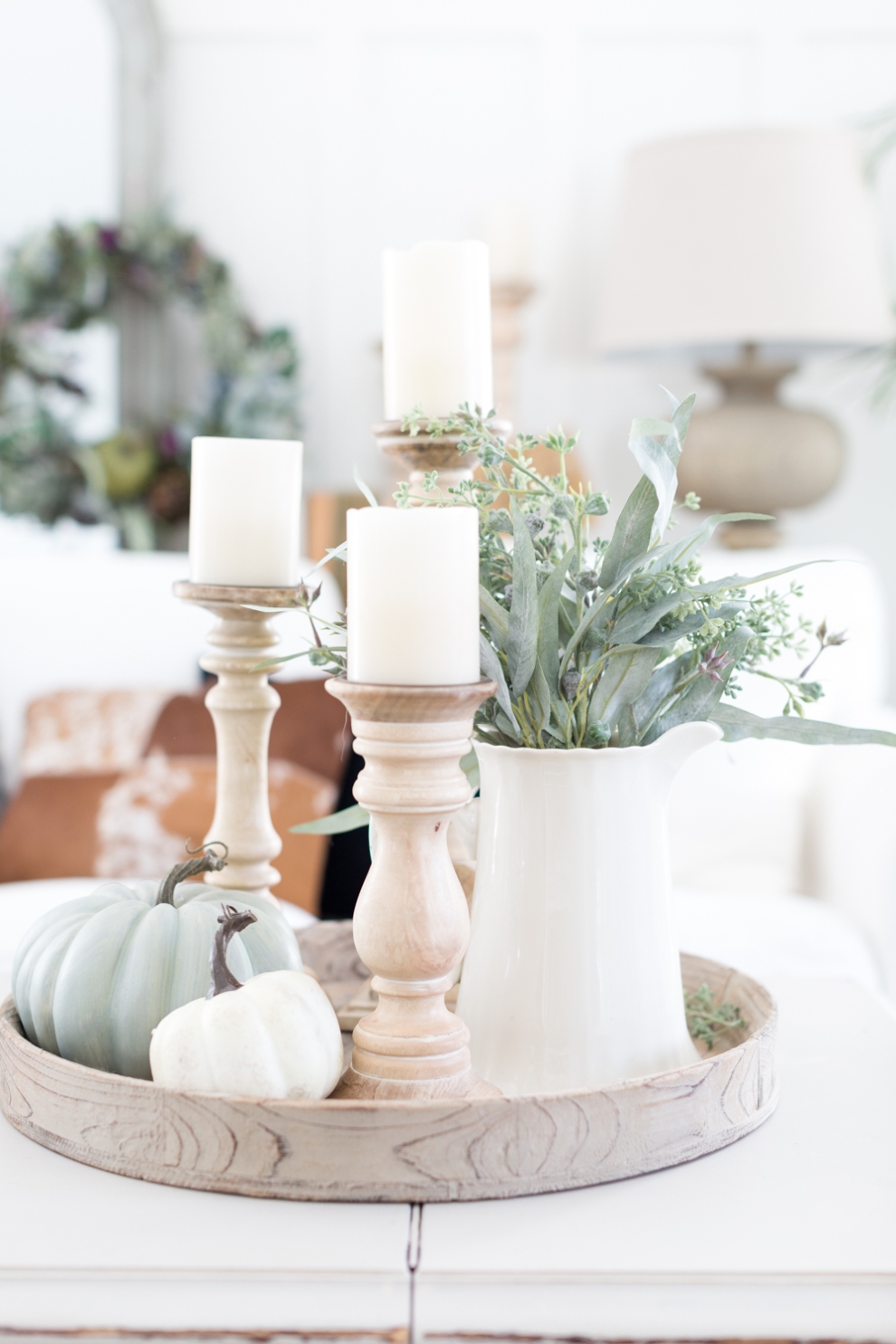 decorating with white pumpkins
