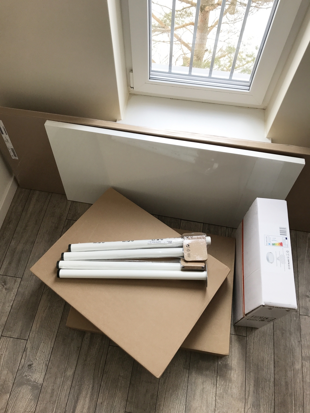 2 darbo stalai is ikea