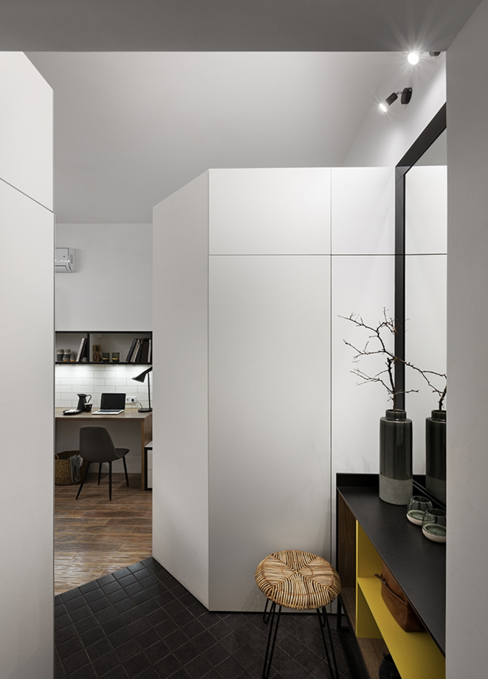 student's apartment