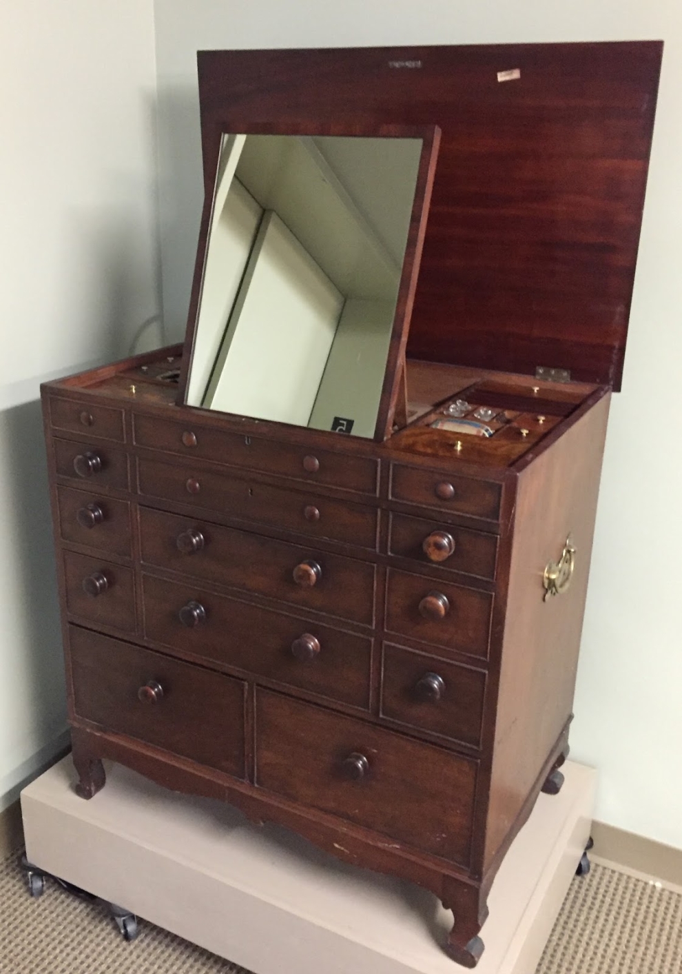 gentlemans sea chest