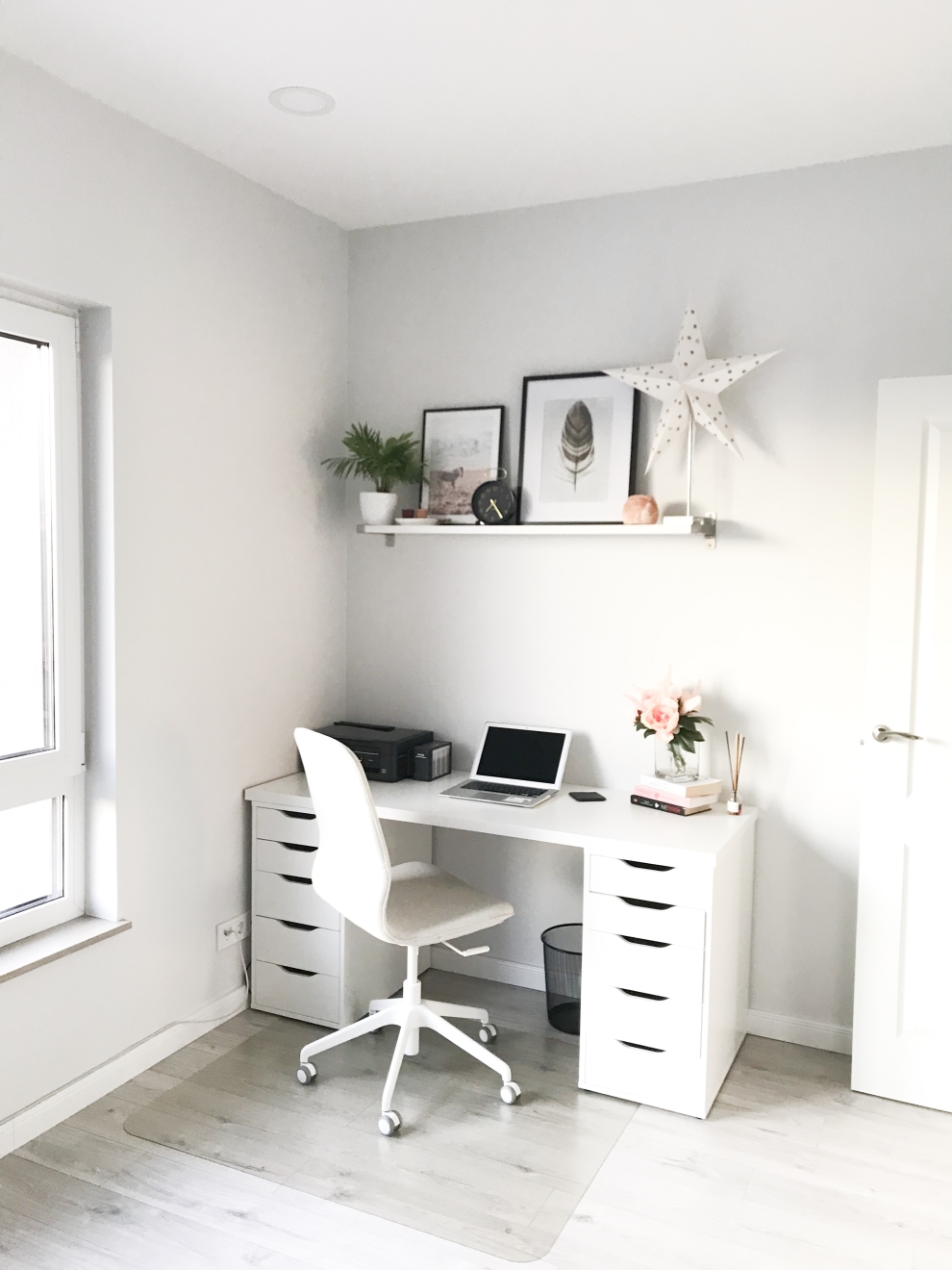 darbo stalas is ikea