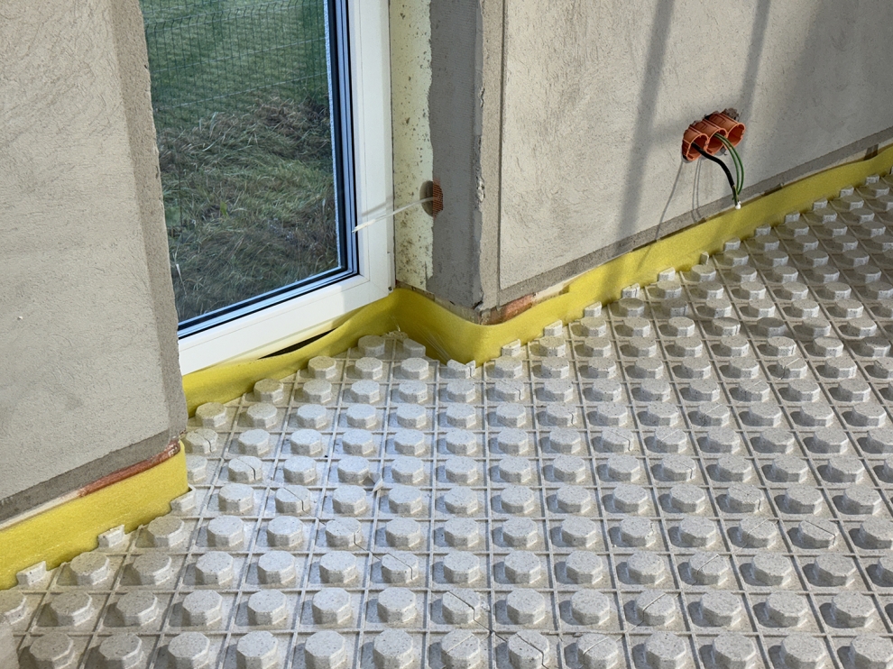 thermofloor-plokstes-grindiniam-sildymui