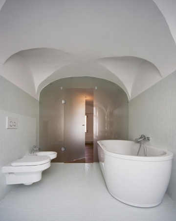 vaults in bathroom