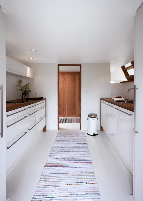 white kitchen
