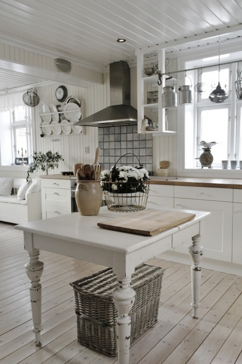 homestead kitchen interior