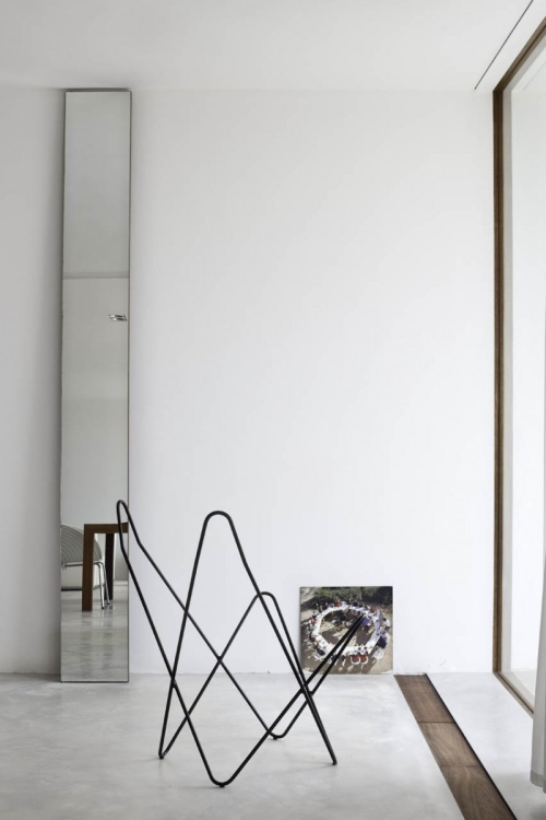 minimalistic mirror