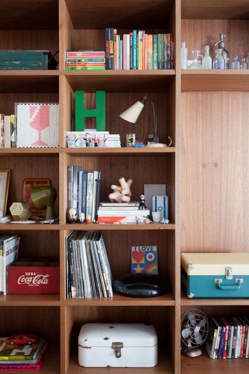 bookshelf