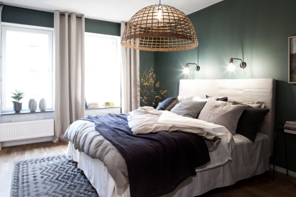 green bedroom walls