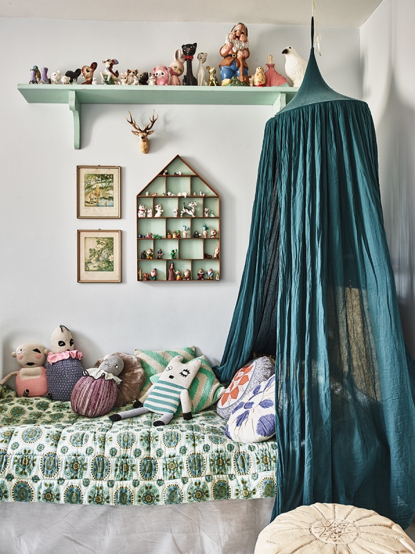 green children's room