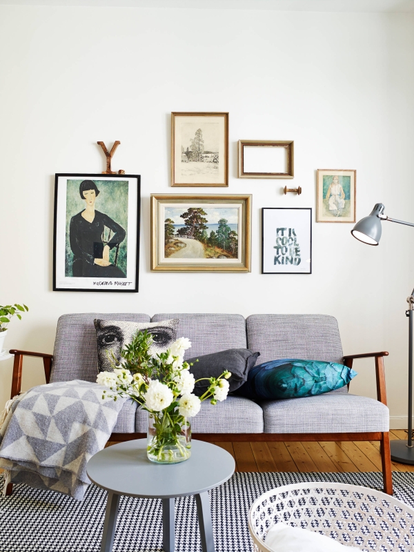 how to hang paitings