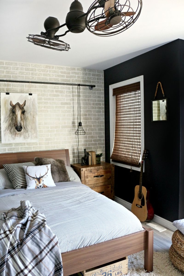 boy's room interior