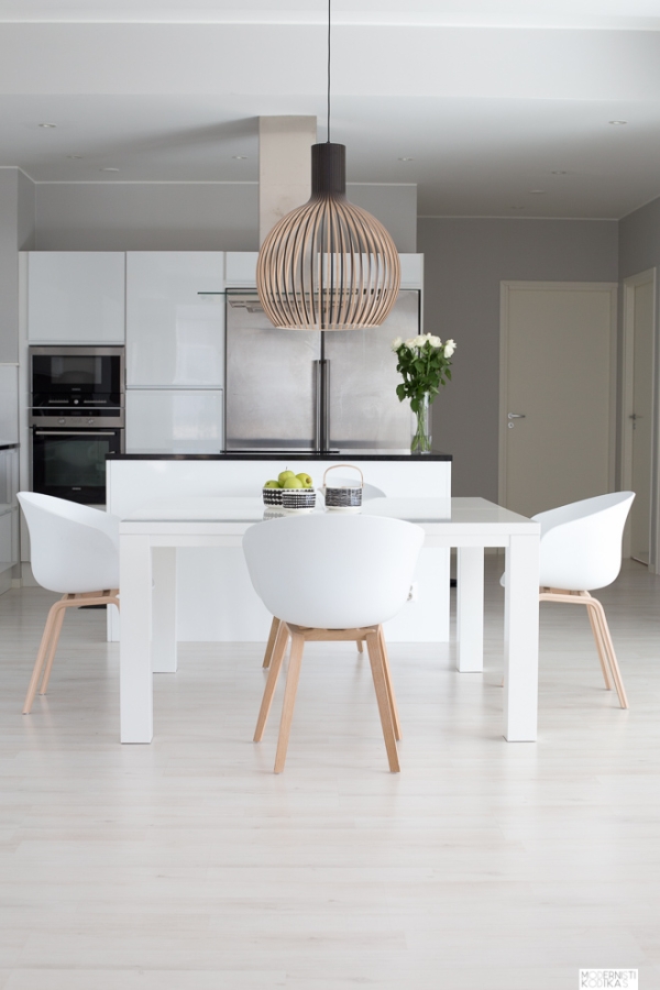 white table and chairs