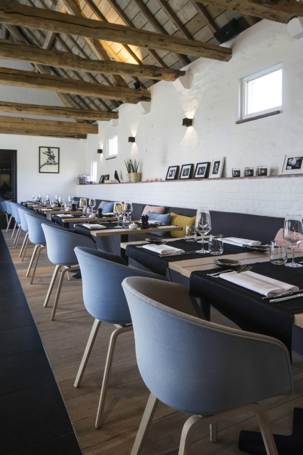 restaurant interior