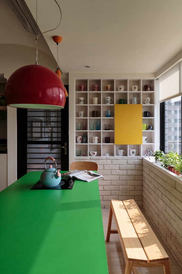 yellow green red interior