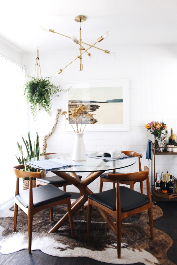 mid century modern interjeras