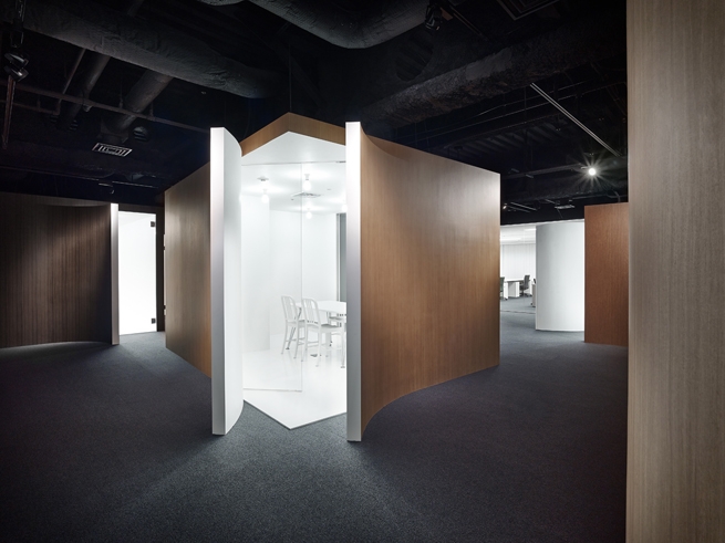 curved doors
