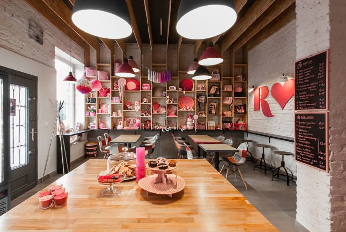 pink cafe