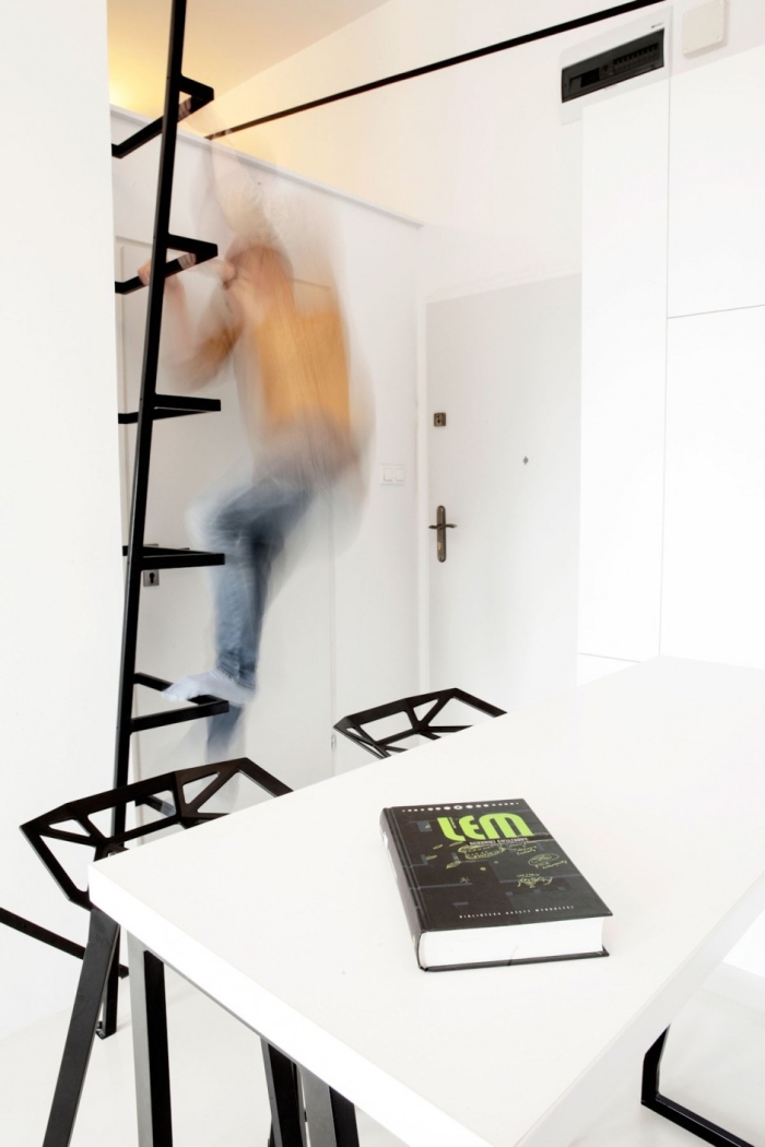 stairs to mezzanine